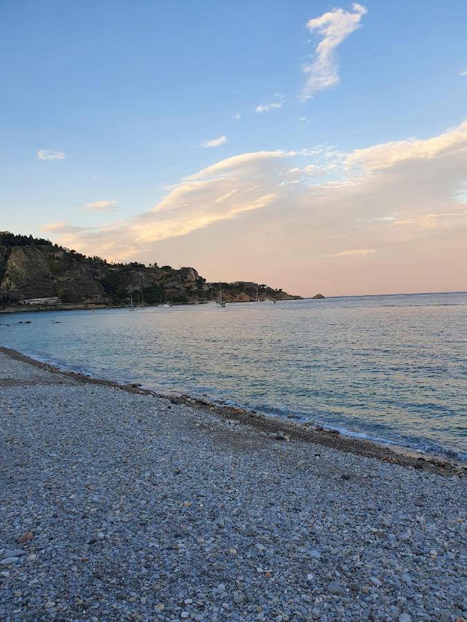 Il Cantone Del Faro Giardini-Naxos Kültér fotó