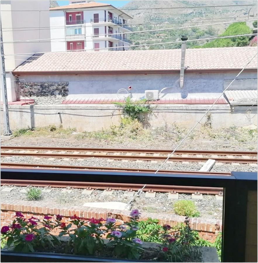 Il Cantone Del Faro Giardini-Naxos Kültér fotó